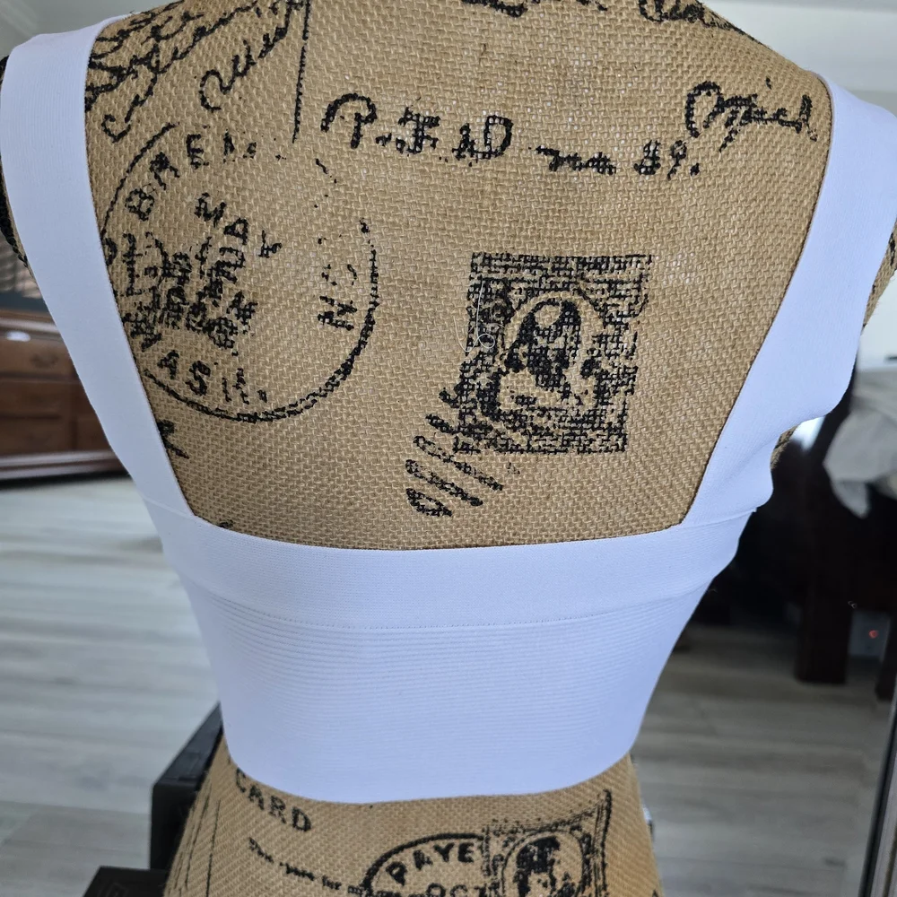 Babaton Sculpt Knit White Greek Tank - Picture 7 of 10